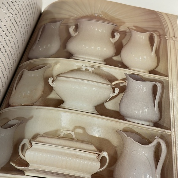 The Collector’s Eye Hardcover Vintage Decorating Book - Picture 5 of 12